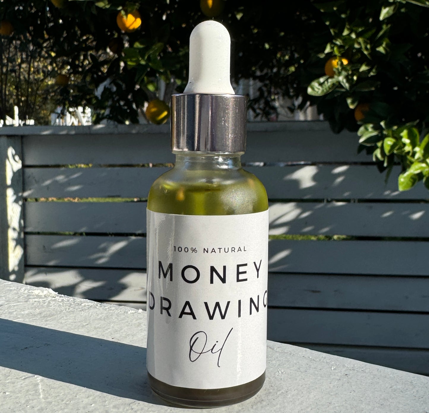Money Drawing Oil (1.7 Oz)